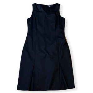 ANN TAYLOR Little Black Dress  10P  Pleated